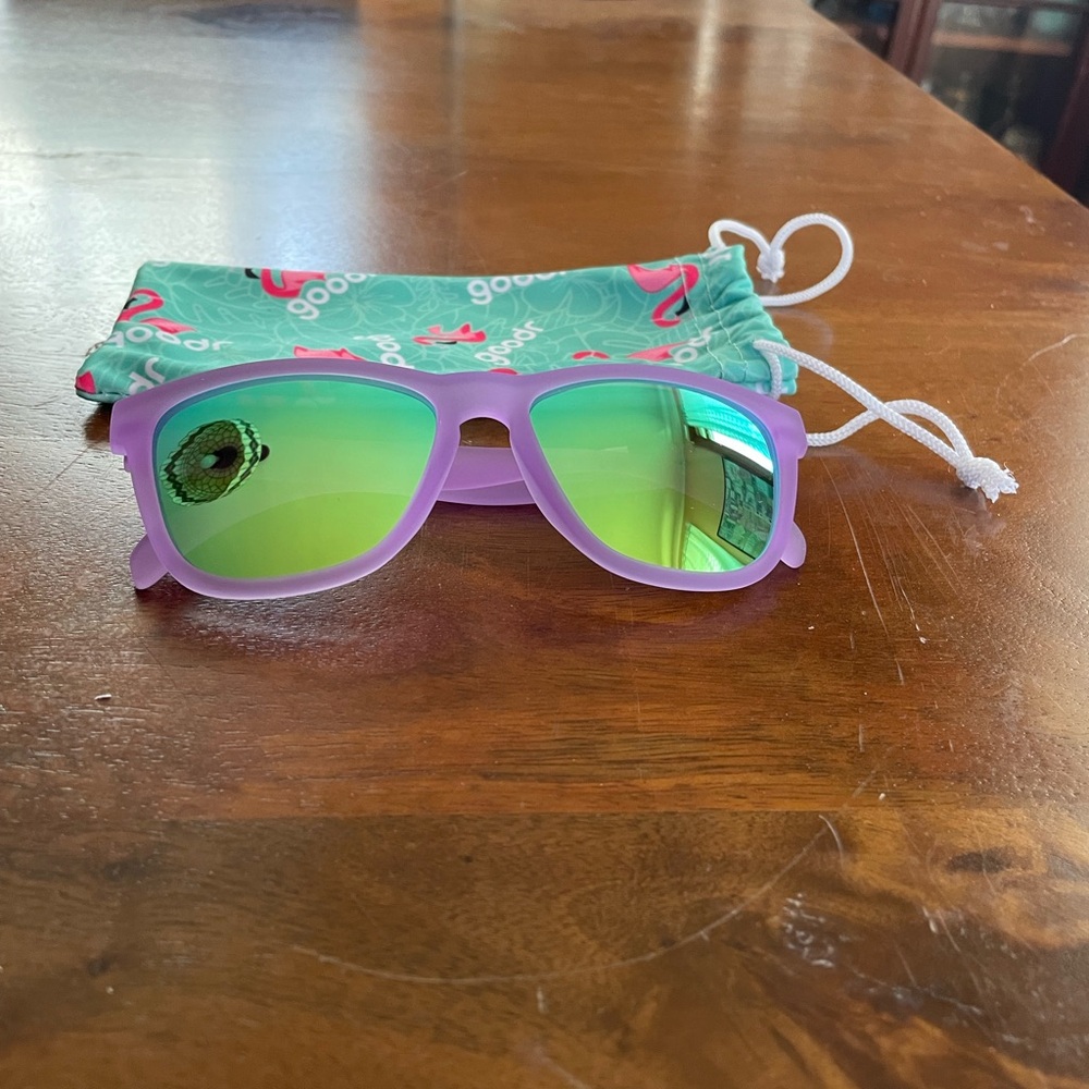 NWOT Unisex Purple Sunglasses with Green Lenses - Picture 6 of 7